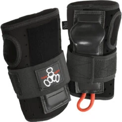 Triple Eight RD Wristsaver Wrist Guards For Rollerskating And Skateboarding (1 Pair)