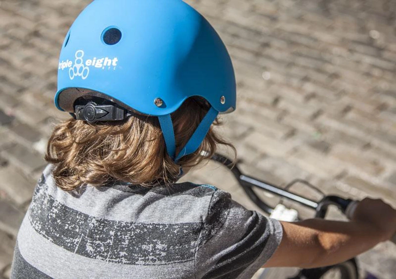 Triple Eight LIL 8 Dual Certified Sweatsaver Kids Rollerskating Helmet - White Glossy (One Size - Toddler 5+) 5 Triple Eight LIL 8 Dual Certified Sweatsaver Kids Rollerskating Helmet - White Glossy (One Size - Toddler 5+) - Image 3