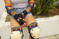 Triple Eight Saver Series Rollerskating Pad Set - Pacific Beach 11 Triple Eight Saver Series Rollerskating Pad Set - Pacific Beach -Skate Shop DSC00966 1024x1024 86201.1631730159