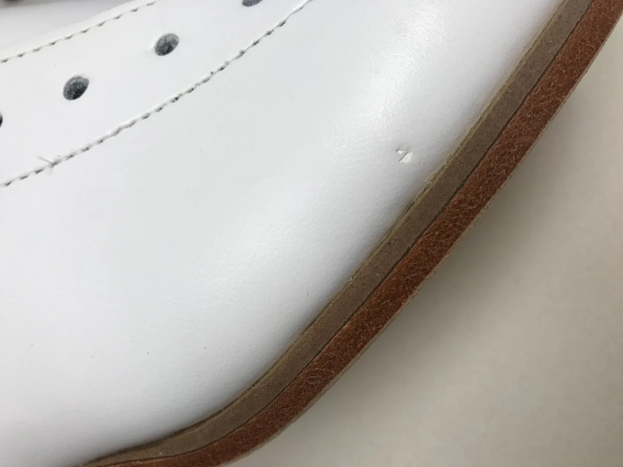 Ice Skates Riedell J32 Kids White Size 4 B/A W/Blade - 30% OFF (refurbished) 5 Ice Skates Riedell J32 Kids White Size 4 B/A W/Blade - 30% OFF (refurbished) - Image 3