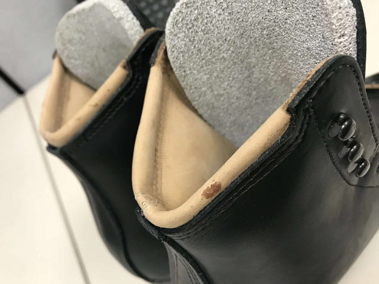 Ice Skates Riedell J75 Kids Black Size 3 D/C Boot Only - 30% OFF (refurbished) 4 Ice Skates Riedell J75 Kids Black Size 3 D/C Boot Only - 30% OFF (refurbished) - Image 2