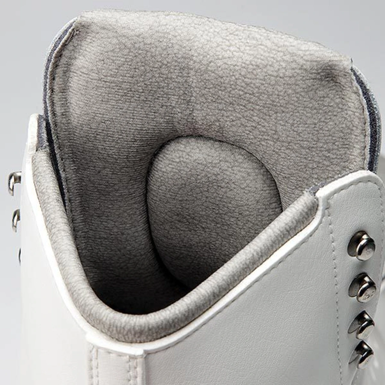 Riedell Model 255 Motion Ladies Ice Skates (with Astra Blades) 7 Riedell Model 255 Motion Ladies Ice Skates (with Astra Blades) - Image 5